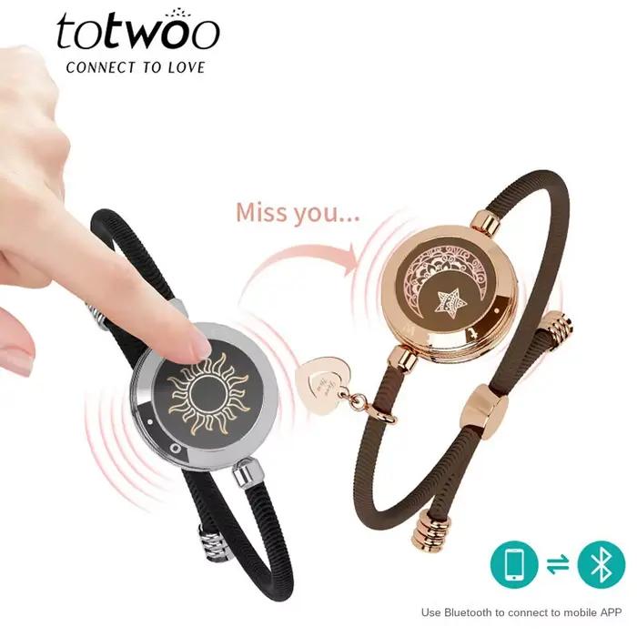 Bracelets lumineux et vibrants à distance Totwoo pour couples, cadeaux pour relations à distance, bracelet intelligent Soleil et Lune pour l'amour