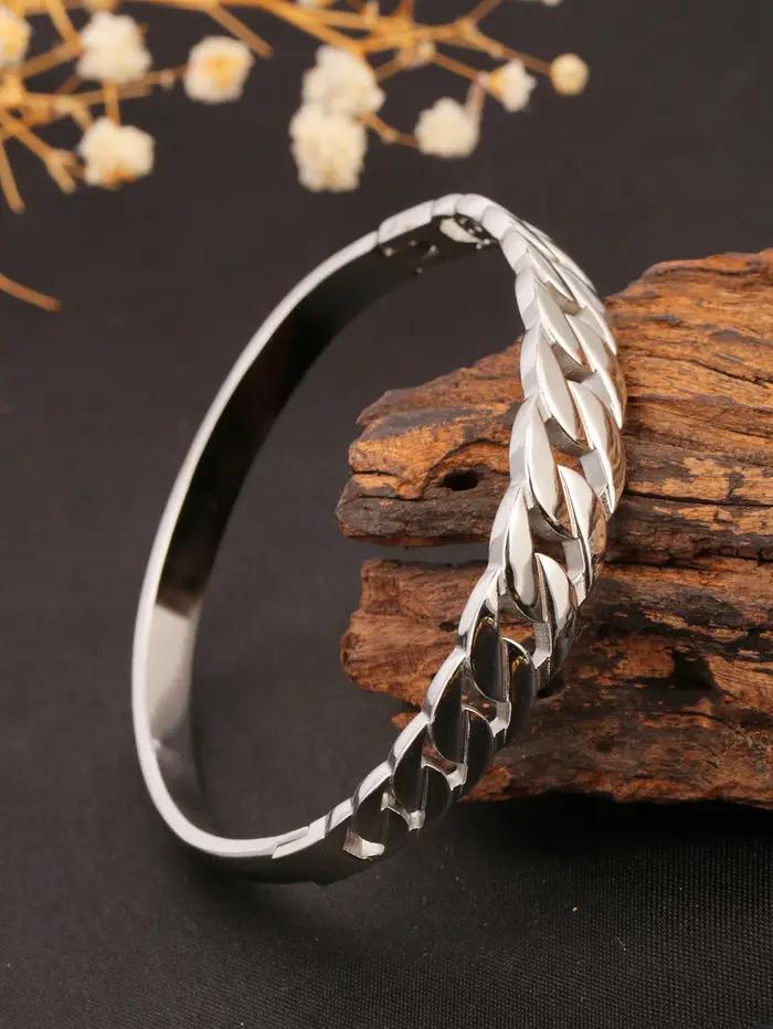 Bracelet chaîne large et irrégulier en acier inoxydable plaqué or 18 carats avec fermoir vintage