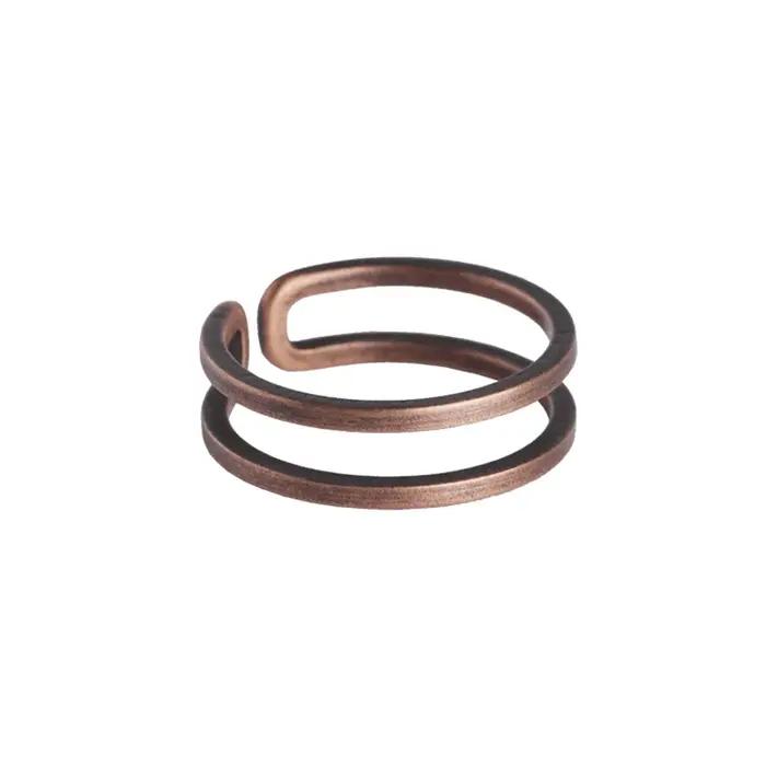 Bague en cuivre massif faite à la main