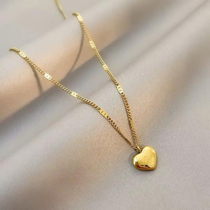 Collier couleur or, 1 pièce, Simple, mode, cœur de pêche gravé, chaîne de clavicule d'amour, cadeaux