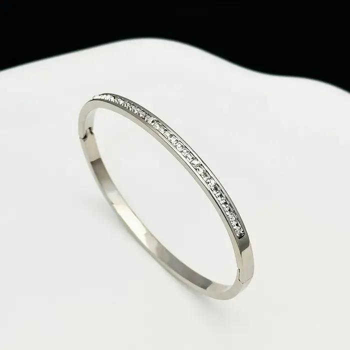 Bracelet de luxe brillant en Zircon pour femmes, breloque à la mode, couleur or, acier inoxydable, C