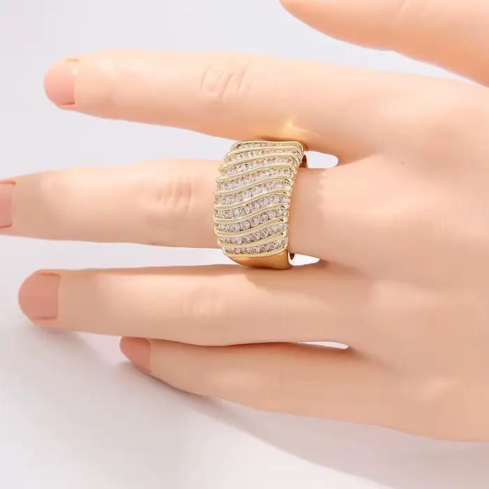 Bague de mariage couleur dorée