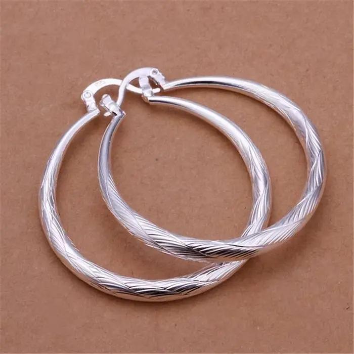 Boucles d'oreilles rétro en argent plaqué pour femmes élégantes classiques occasions spéciales mariage quotidien