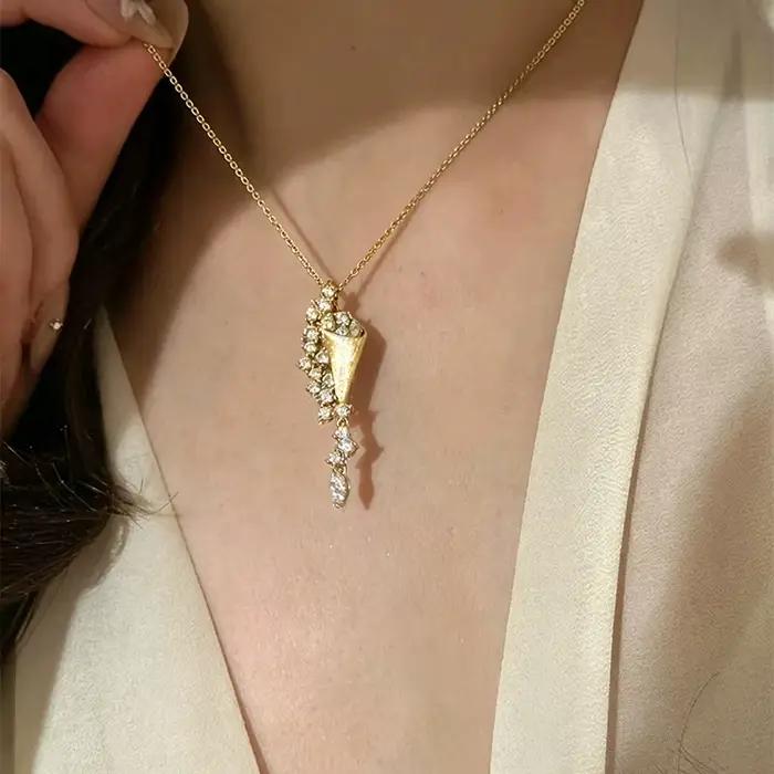 Collier en moissanite taille marquise/ronde
