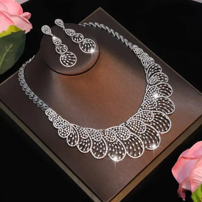 Parures de colliers de luxe en zircon et perles multicouches