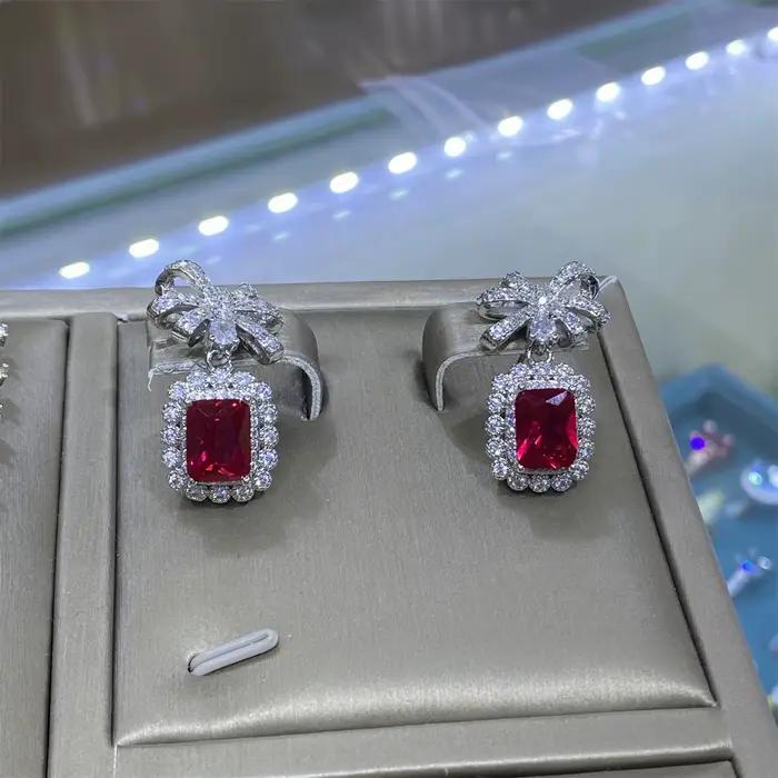 Ensemble de bijoux en corindon rouge pour femme