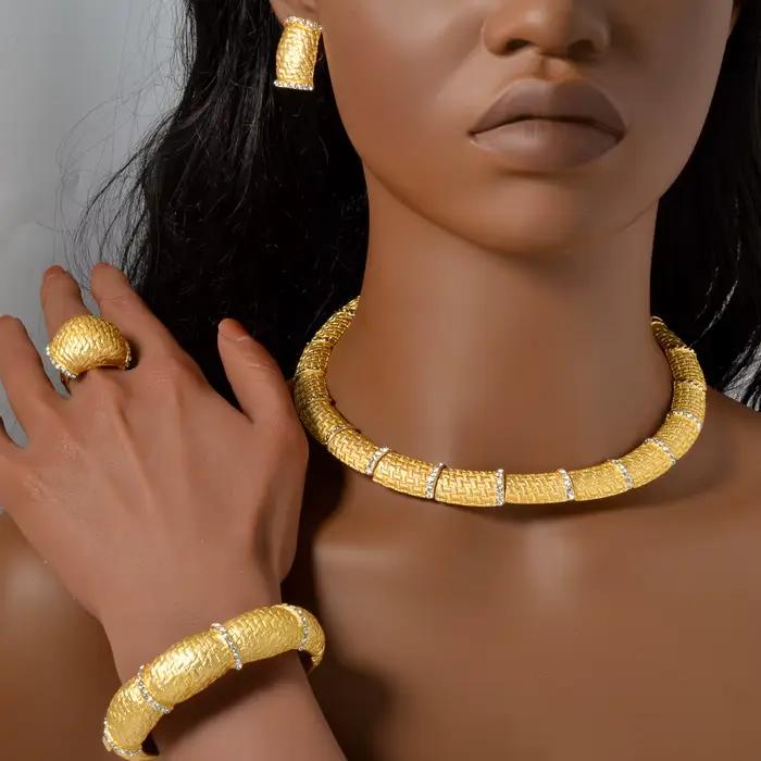 Ensemble de bijoux ZEA Dear plaqués argent ou rhodium pour mariage avec bague, boucles d'oreilles, bracelet et collier élégant pour femme