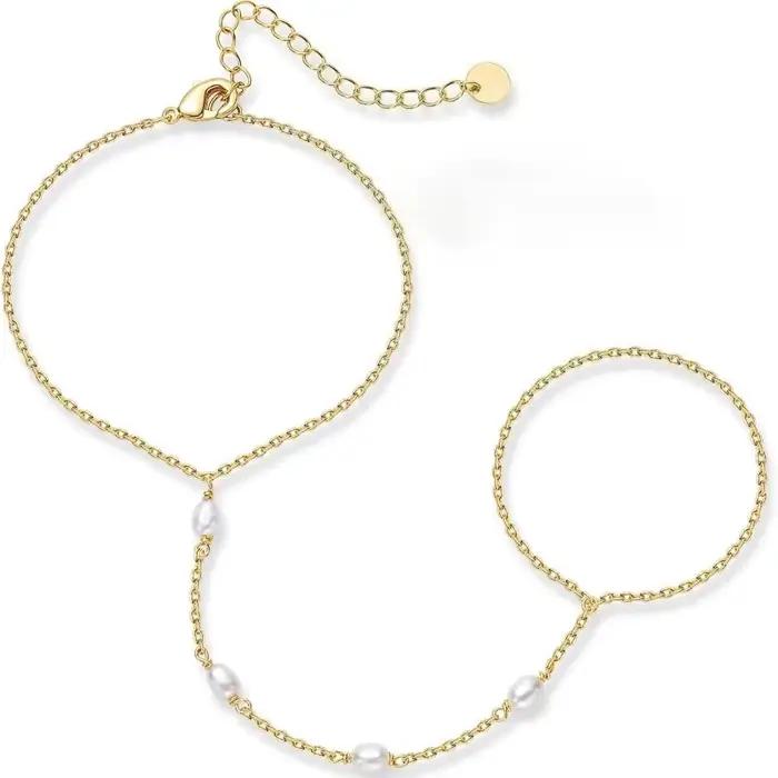 Chaîne de main plaquée or 14 carats avec perles et zircone cubique élégante pour femmes occasions spéciales bijou ajustable tendance à offrir