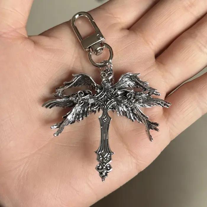 Rétro gothique jésus ailes croix pendentif collier bijoux pour hommes femmes grand Vintage foncé Punk religieux amulette colliers cadeaux