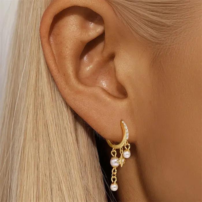 AIDE 925 argent Helix Cartilage Piercing boucle d'oreille pour les femmes exquis empilage brillant Zircon oreille os Stud bijoux accessoires 1 pc