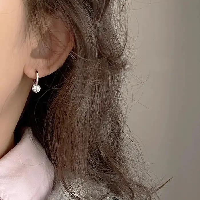 Boucles d'oreilles scintillantes en zircon pour femmes, style coréen, strass géométrique, élégantes pour mariage et bureau