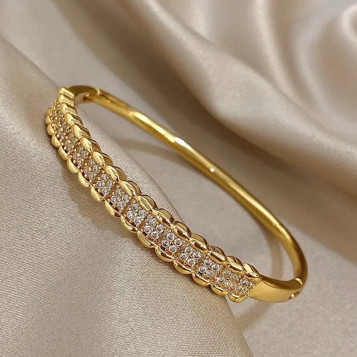 Bracelet Luxe Multicouche Zircon Incrusté Empilé Cuivre Or Femme Occasions Spéciales Chic Nouveau Design