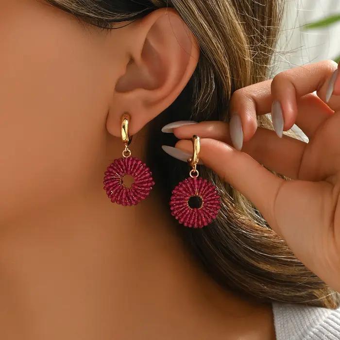 Boucles d'oreilles rondes pendantes en perles faites à la main de style bohème vintage minimaliste