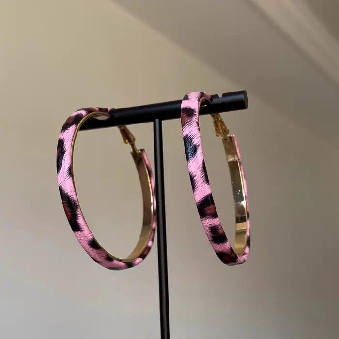 Boucles d'oreilles créoles rondes en cuir PU imprimé léopard rose 50MM pour femme