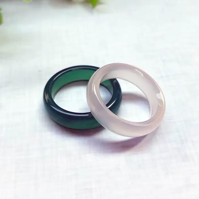 Bague en agate verte sculptée à la main pour femme bijou unique à offrir pour les occasions spéciales soirée élégante