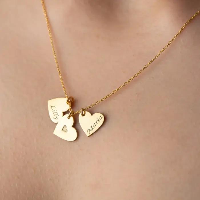 Collier pendentif avec nom gravé pour femmes et filles