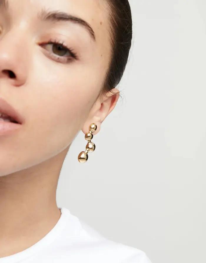 Boucles d'oreilles à la mode au design de niche de haute qualité pour femmes
