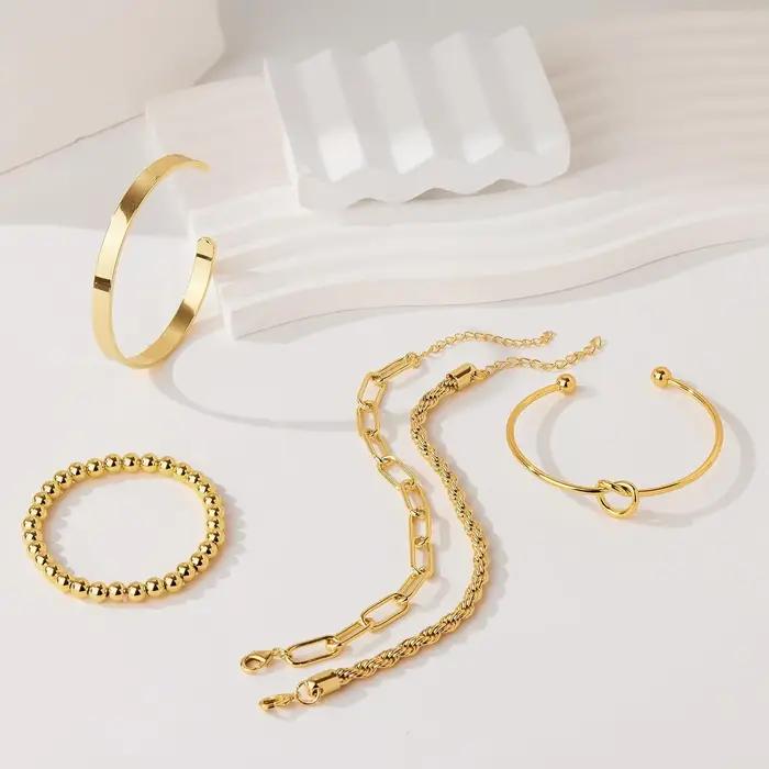Bracelets en or pour femmes