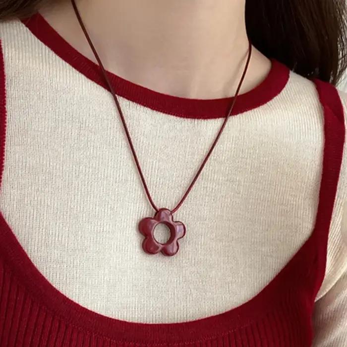 Collier pendentif fleur en résine pour femmes et filles