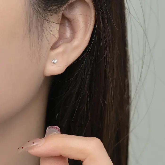 Boucles d'Oreilles Scintillantes en Argent Sterling S925 Design Simple Luxe Polyvalentes Bijoux Tendance Femme Occasions Spéciales