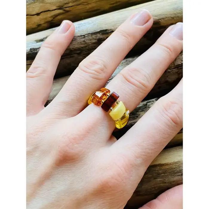 Bague en ambre avec fil élastique réglable pour femme