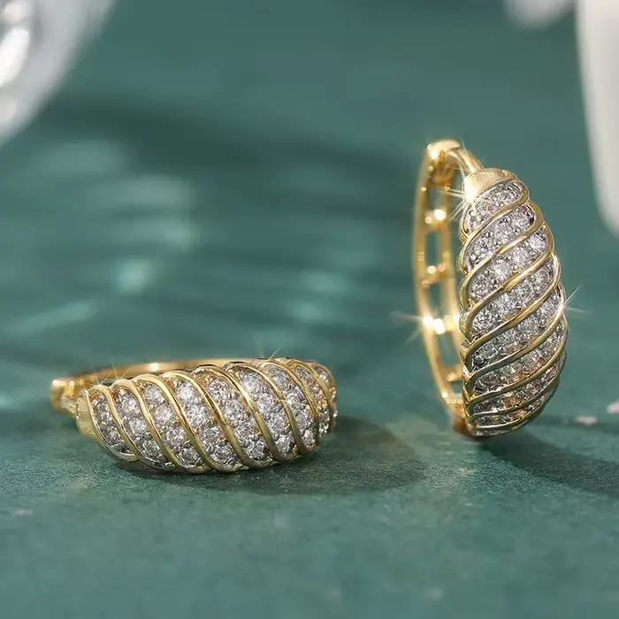 Boucles d'oreilles rondes en zircon synthétique incrusté géométrique doré