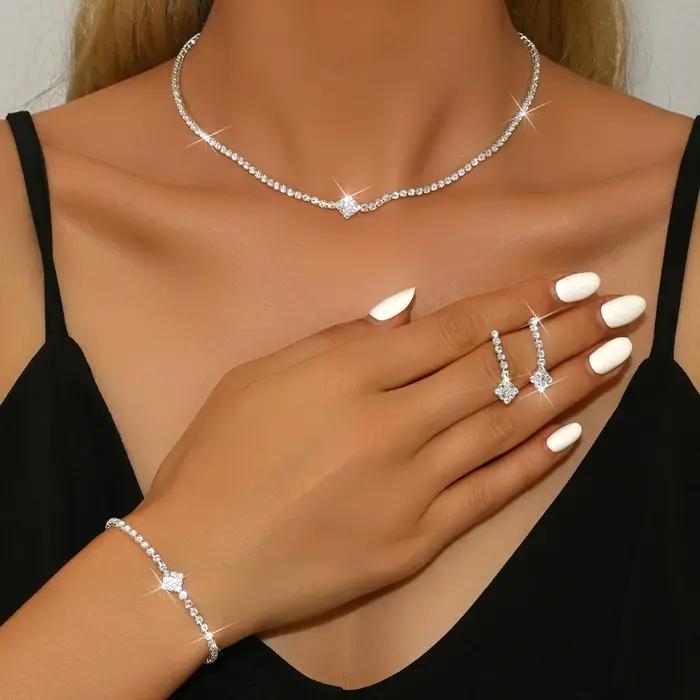 Ensemble de bijoux exquis et simples pour la mariée - collier, haut de gamme, de niche, polyvalent,