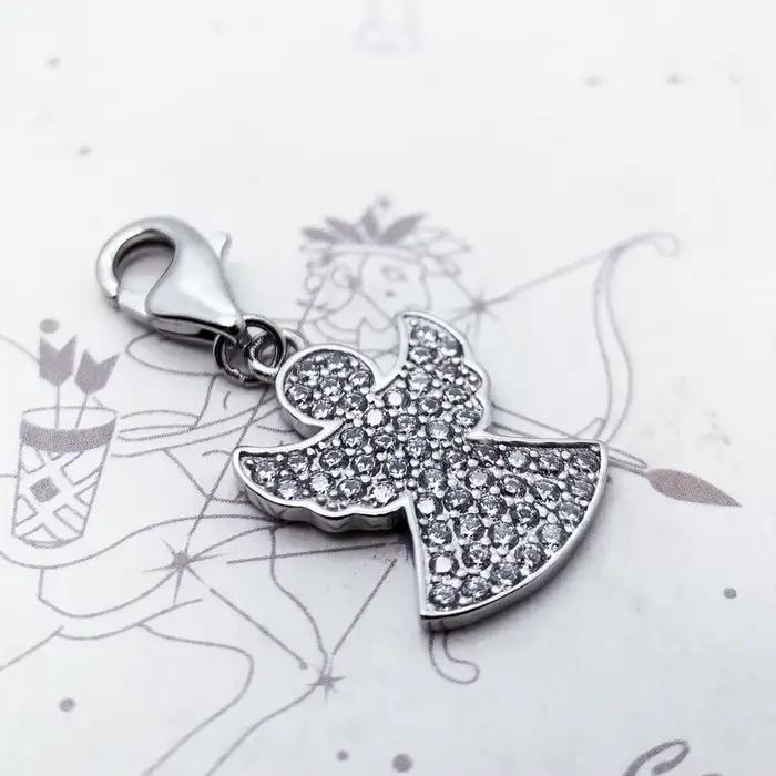 Pendentif en forme d'ange gardien