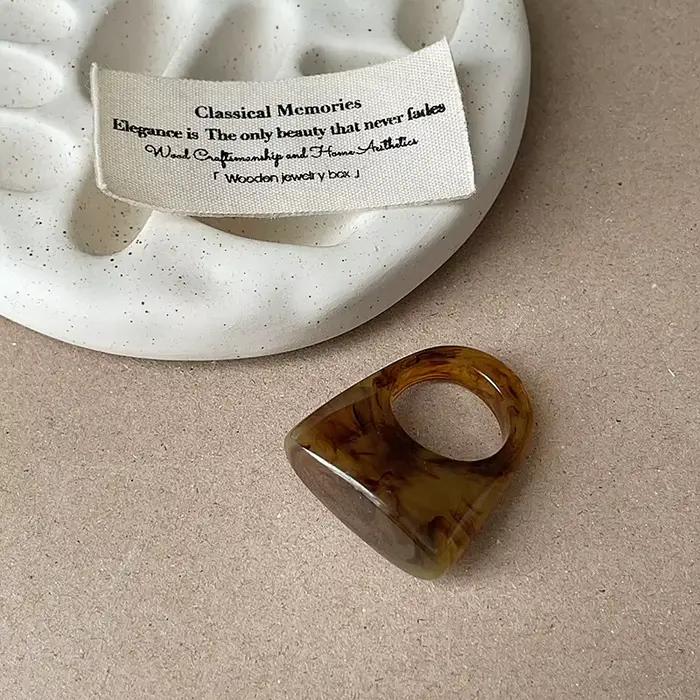 Bague en mélange de résine irrégulière de style bohème rétro 1 pièce pour femmes