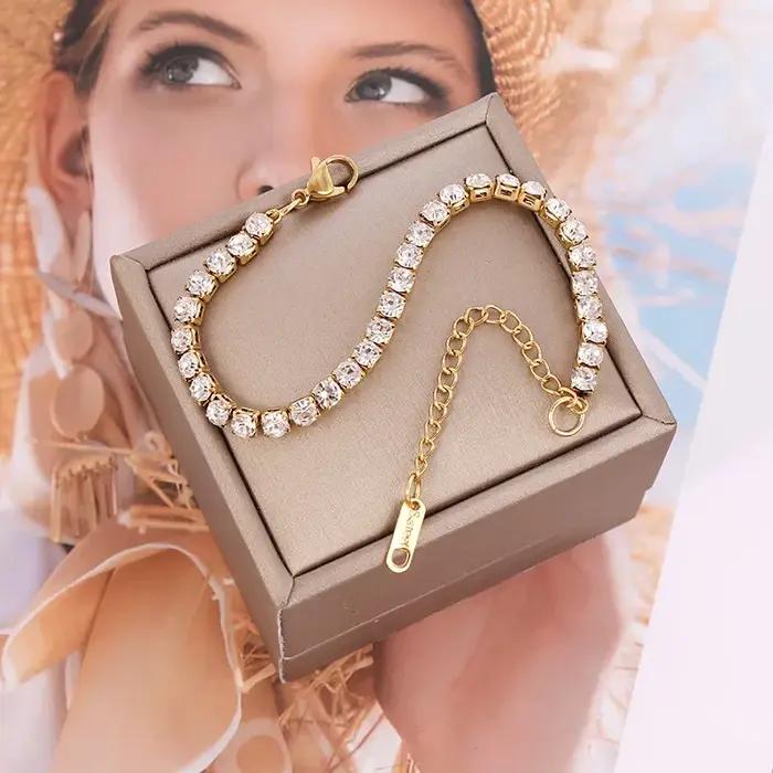 Bracelet en acier inoxydable pour femmes style tennis avec zircone cubique motif géométrique cadeau romantique pour petites amies occasions spéciales
