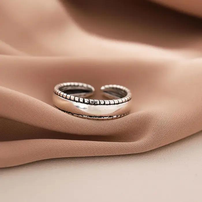 Bagues torsadées simples des deux côtés pour femmes