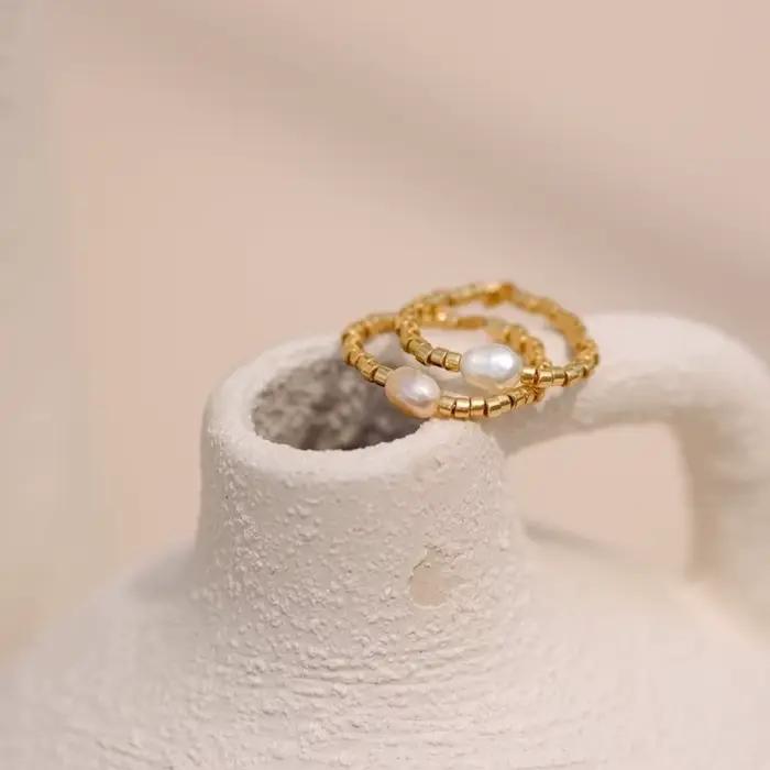 Bagues en perles d'eau douce ajustables et extensibles pour femmes romantiques et mignonnes, à offrir pour des occasions spéciales et cadeaux de rentrée scolaire