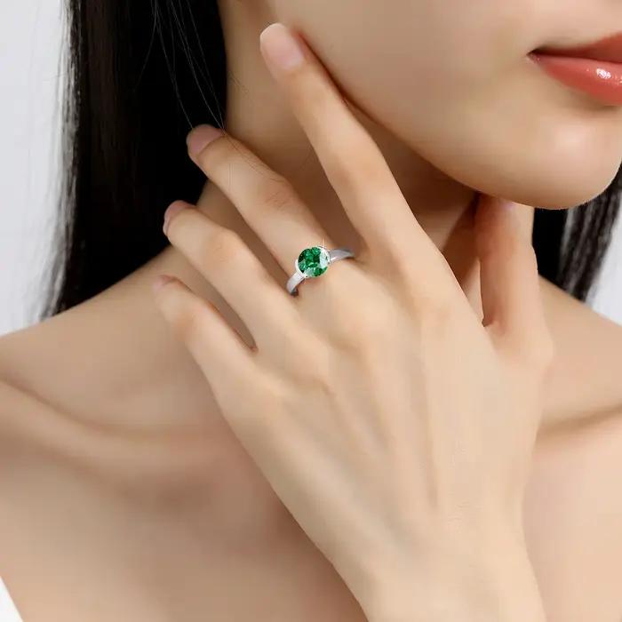 Bague émeraude cultivée en laboratoire de 8mm