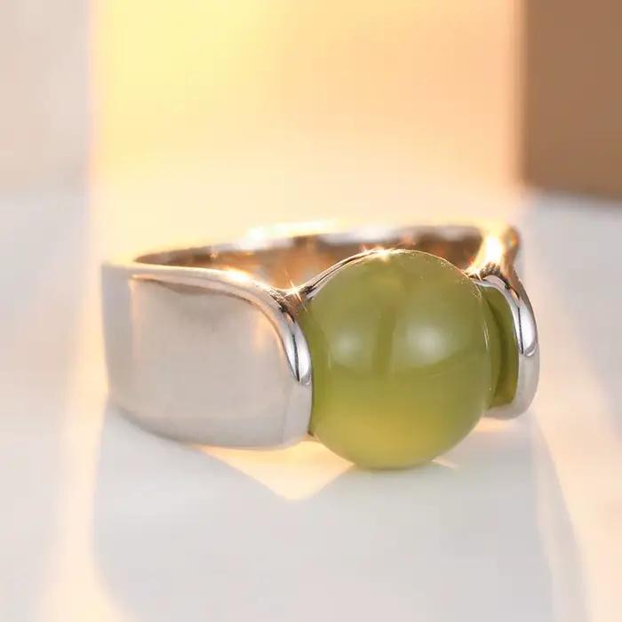Bague de cocktail en laiton avec pierre verte incrustée pour femmes, style vendange, pour usage quotidien et occasions festives