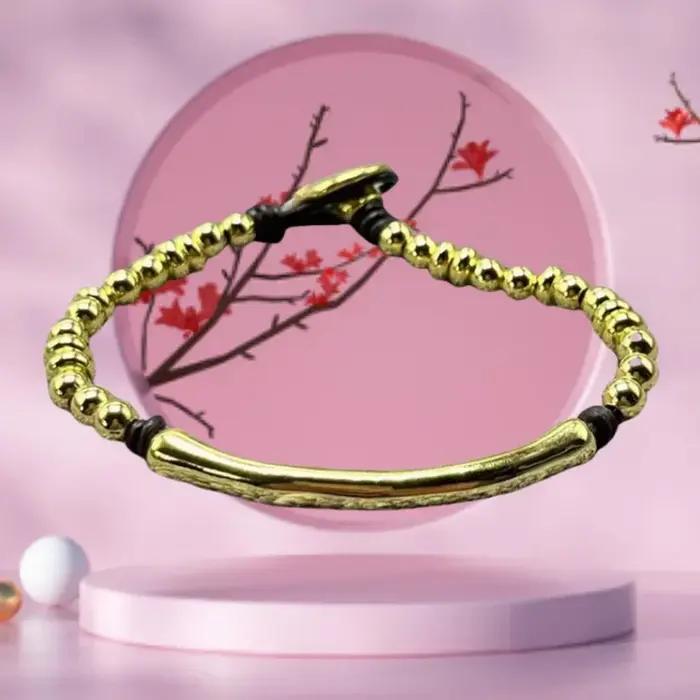 Bracelets et bijoux exquis, cadeaux qui les filles aiment l'été de 2025
