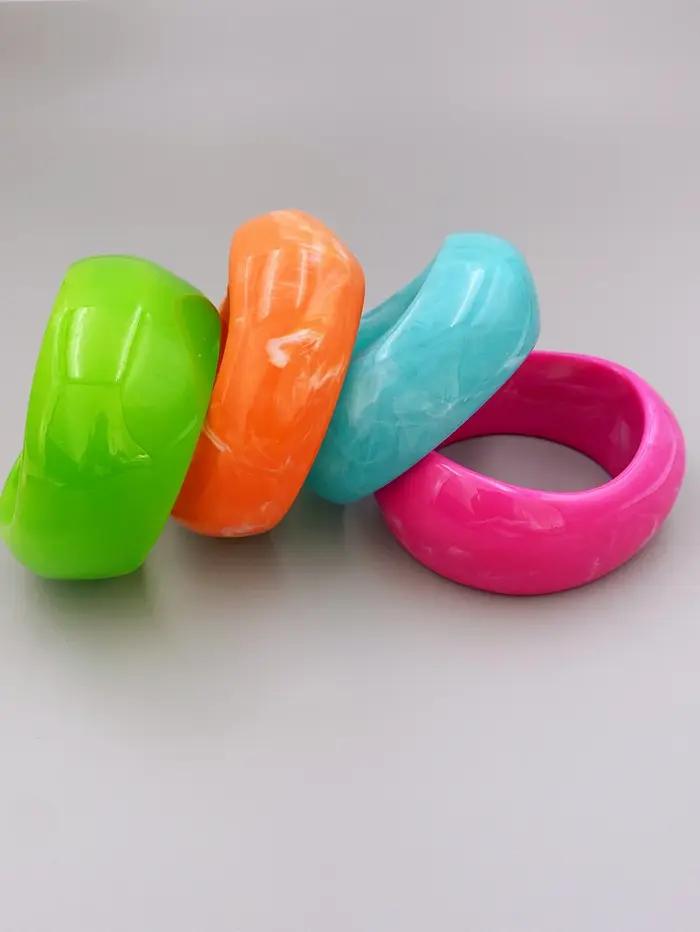 Bracelet jonc en acrylique coloré, bijoux vibrants et élégants pour femmes