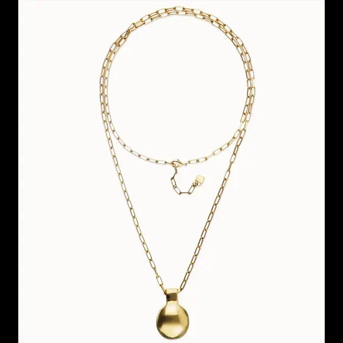 En 2026, un collier long géométrique de niche apparaîtra en Europe et en Amérique
