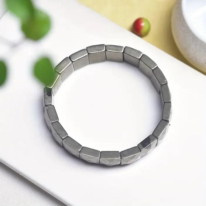 1 bracelet à facettes en pyrite naturelle