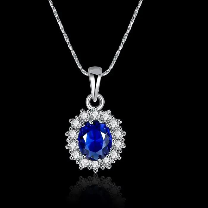 Collier ovale élégant avec pendentif en saphir pour femmes