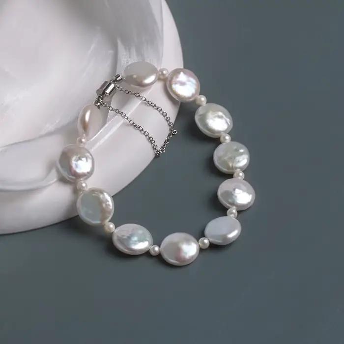 Bracelet en perles d'eau douce baroques et boutons plaqué argent pour femmes élégantes occasions spéciales cadeau original