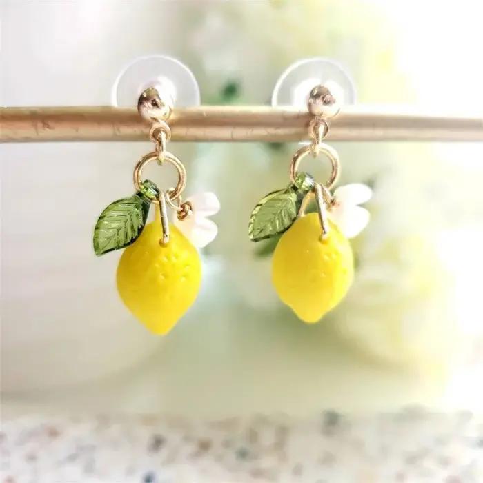 Boucles d'oreilles pendantes en forme de citron