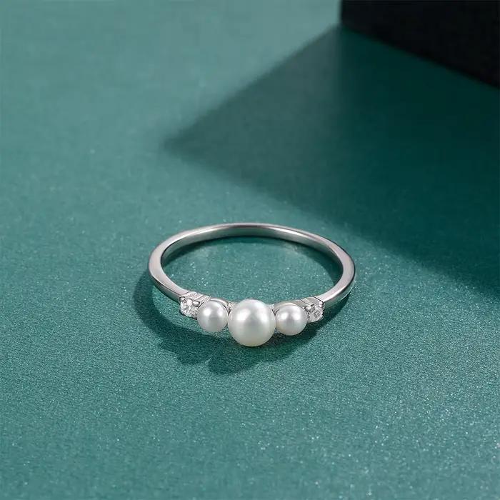 Bague en argent sterling 925 avec trois perles parfaitement rondes et zircone cubique pour femmes, bijou luxueux pour occasions spéciales, mariage, fiançailles, anniversaire et soirée