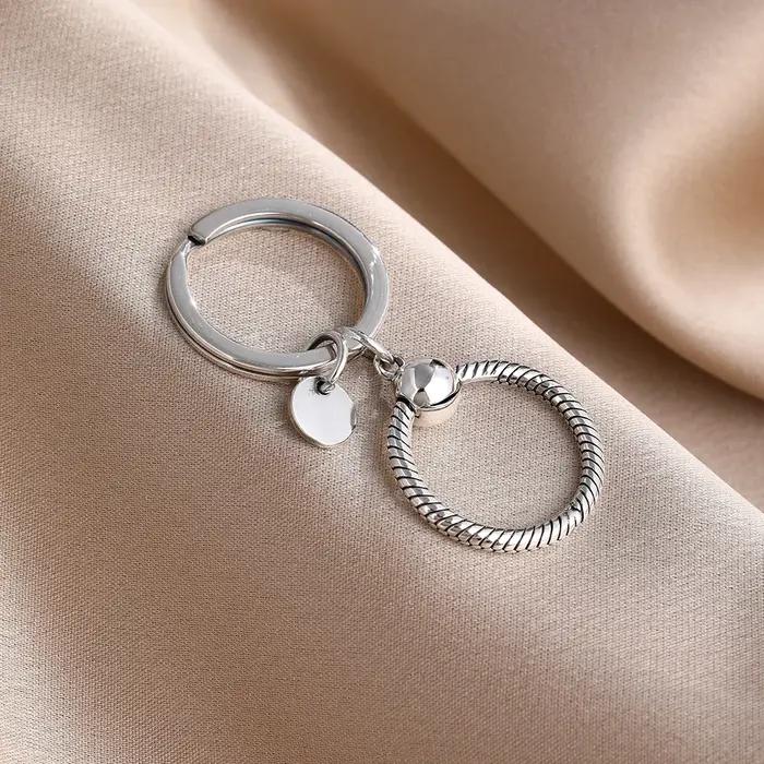 Porte-clés en argent 925 serti de zirconium blanc élégant pour femmes occasions spéciales cadeau fantaisie