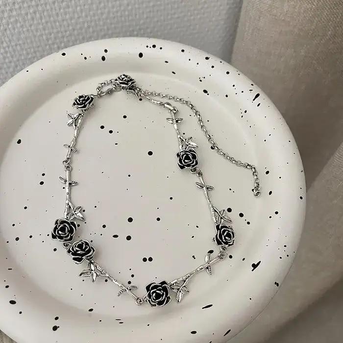 Collier pendentif camélia hip-hop punk pour femme