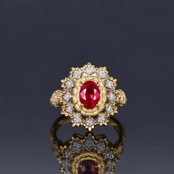Bague à quatre griffes en rubis de sang de Pigeon naturel