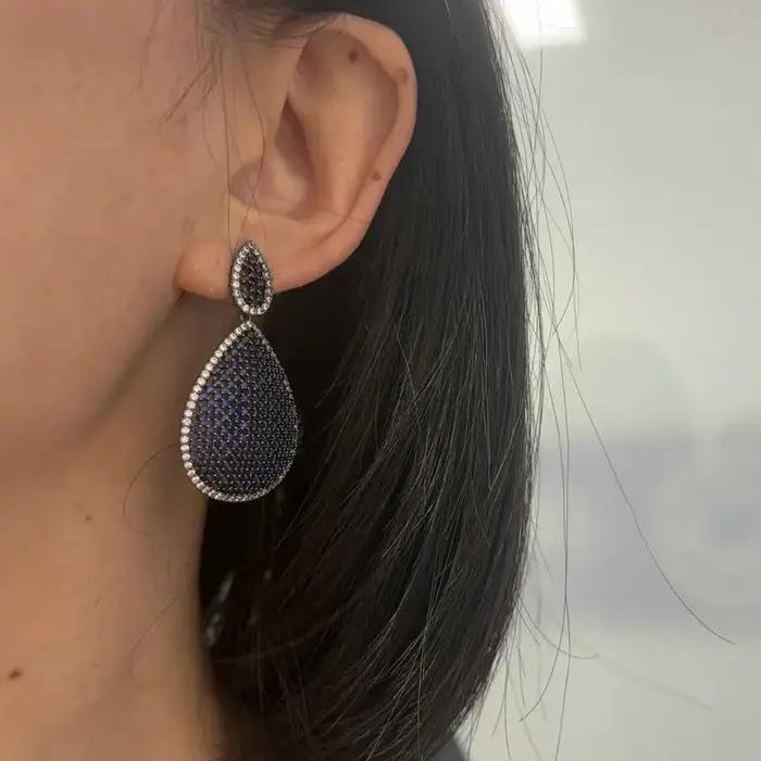 Boucle d'Oreille Ovale en Zircone Bleu Royal Élégante avec Motif Végétal pour Femme Occasions Spéciales