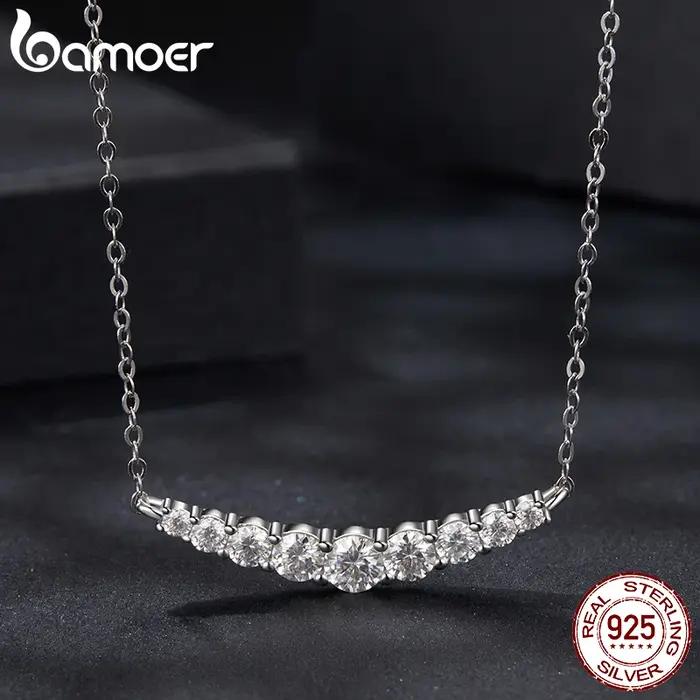 Collier en molleton de moissanite sterling silver 925 pour femmes occassions spéciales mariage anniversaire engagement partie festive
