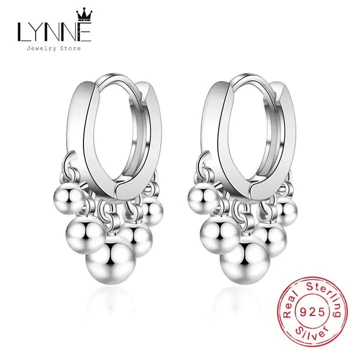 Boucles d'oreilles Lynne à la mode en argent sterling 925 avec cinq perles rondes élégantes pour femmes occasions spéciales sublimer votre look sophistication elegance traditionnelle