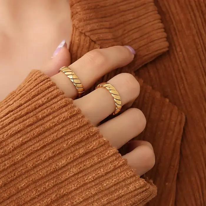 Bagues en acier inoxydable 316L pour femmes, plaqué or 18 carats, étanche, ne se décolore pas, Simple, bijoux pour Couples, cadeau