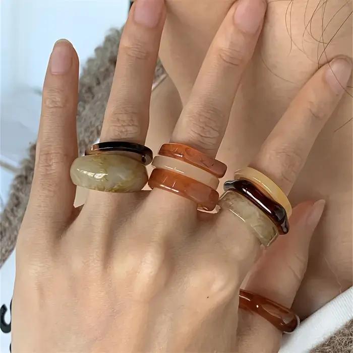 Bague multicolore en résine de style rétro bohème